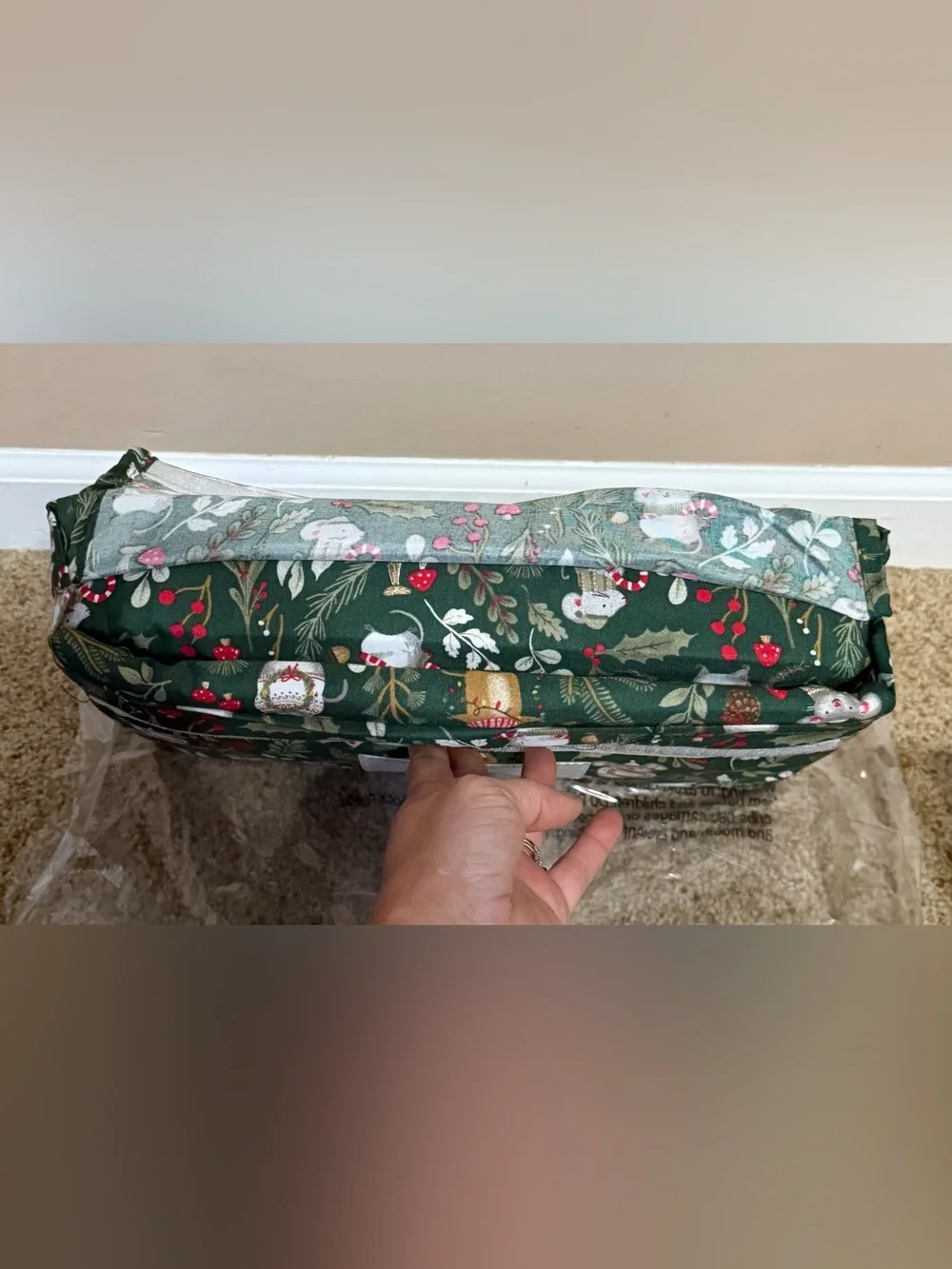 Cynthia Rowley Green Holiday Sheet Set with Festive Motifs